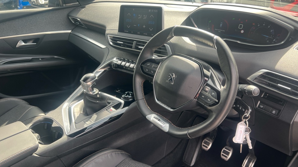 Peugeot 3008 1.2 PureTech GT Line 5dr Petrol Estate - Image 11