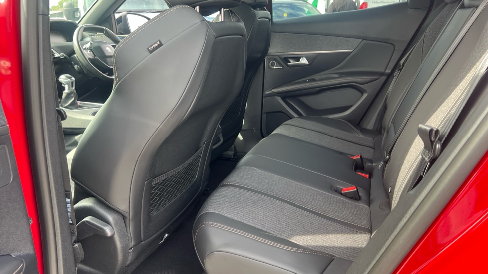 Peugeot 3008 1.2 PureTech GT Line 5dr Petrol Estate - Image 16
