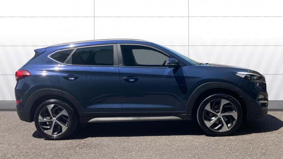 Hyundai TUCSON 1.7 CRDi Blue Drive Sport Edition 5dr 2WD Diesel Estate - Image 5