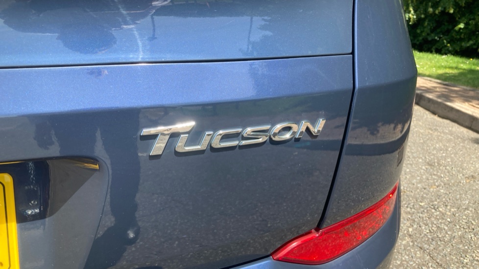 Hyundai TUCSON 1.7 CRDi Blue Drive Sport Edition 5dr 2WD Diesel Estate - Image 27