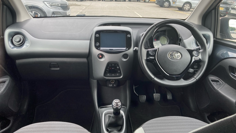 Toyota Aygo 1.0 VVT-i X-Trend 5dr Petrol Hatchback - Image 10