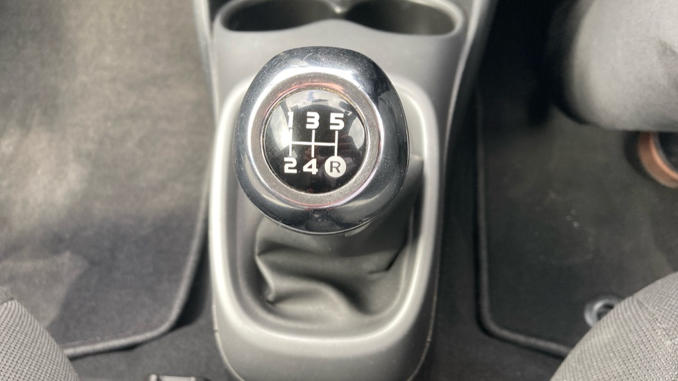 Toyota Aygo 1.0 VVT-i X-Trend 5dr Petrol Hatchback - Image 23