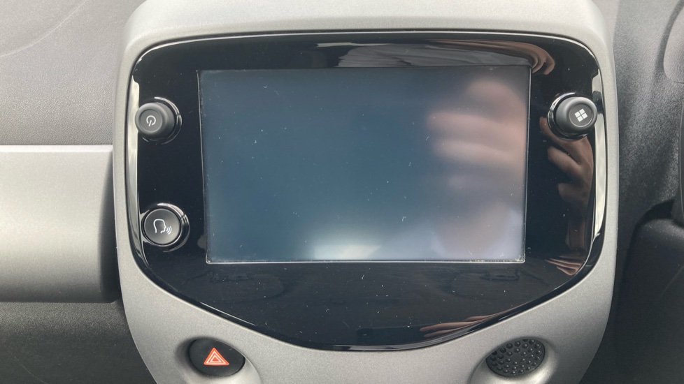 Toyota Aygo 1.0 VVT-i X-Trend 5dr Petrol Hatchback - Image 31