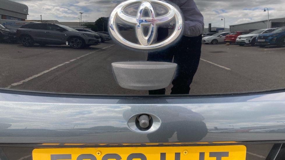 Toyota Aygo 1.0 VVT-i X-Trend 5dr Petrol Hatchback - Image 33
