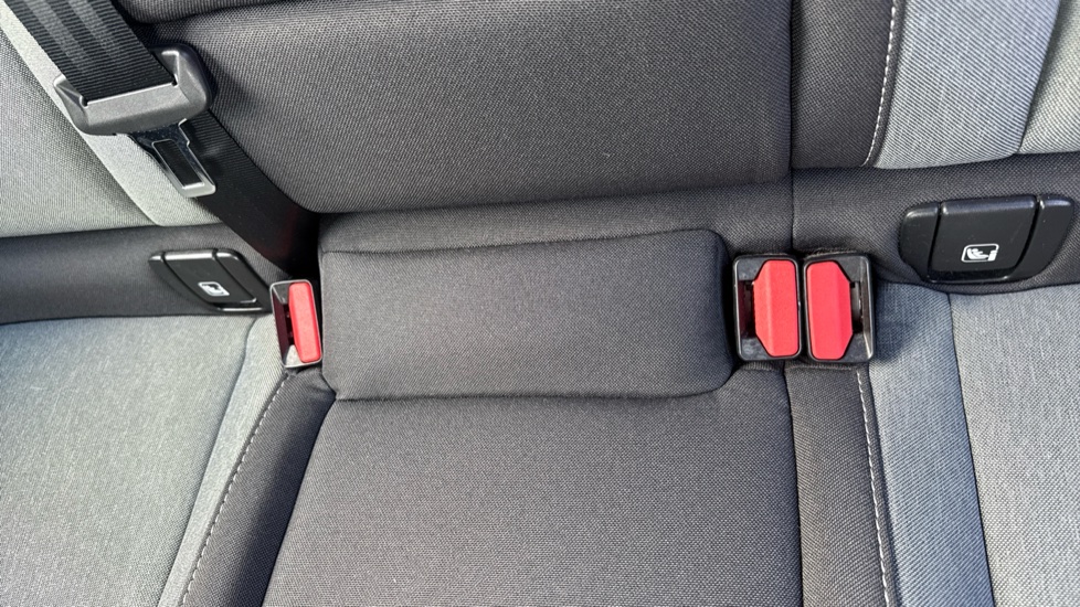 Volvo XC40 2.0 B3P Core 5dr Auto Petrol Estate - Image 17
