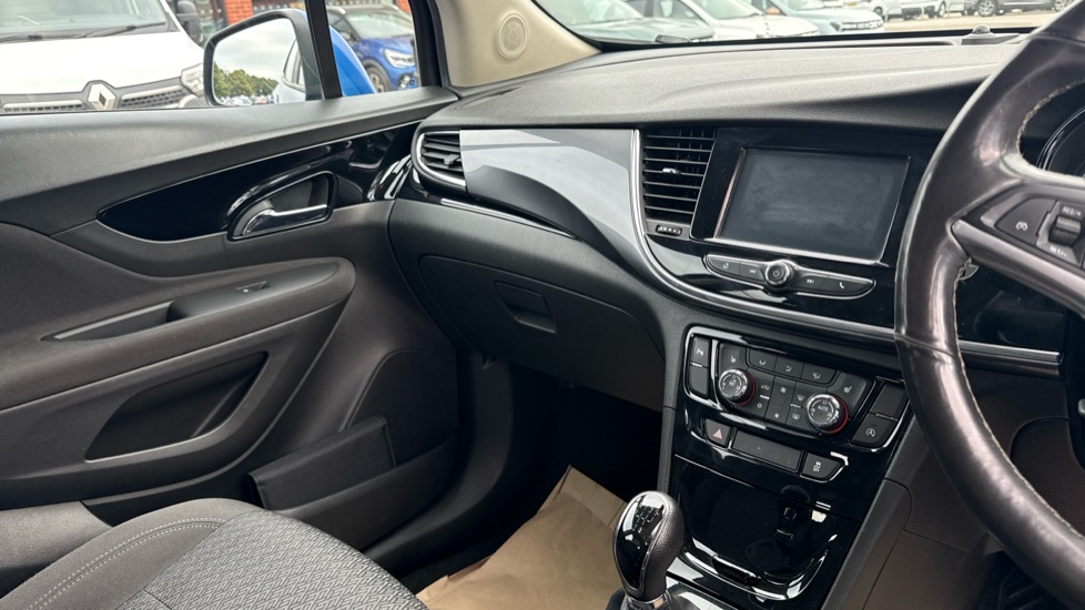 Vauxhall Mokka X 1.6i Active 5dr Petrol Hatchback - Image 14