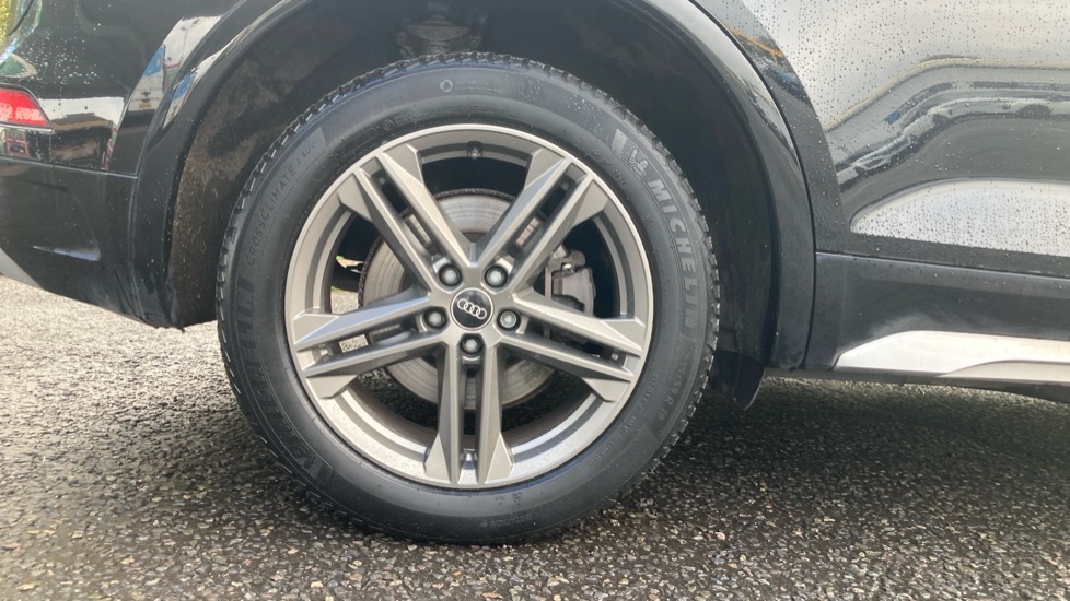 Audi Q5 40 TDI Quattro S Line 5dr S Tronic Diesel Estate - Image 7