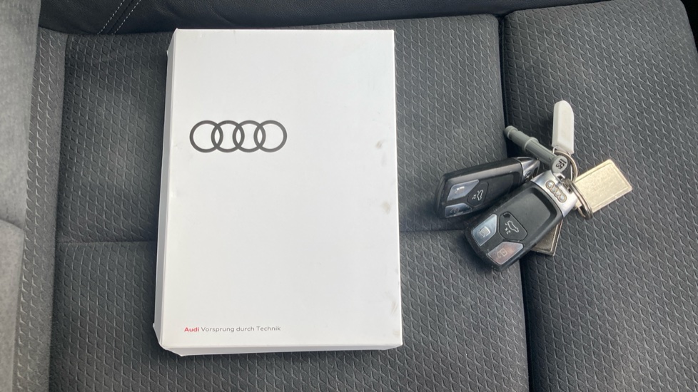 Audi Q5 40 TDI Quattro S Line 5dr S Tronic Diesel Estate - Image 19