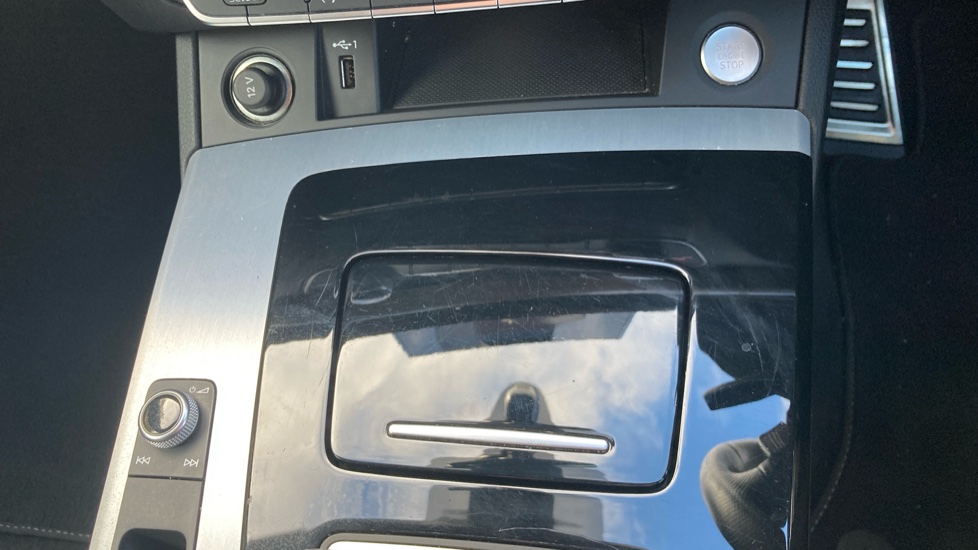 Audi Q5 40 TDI Quattro S Line 5dr S Tronic Diesel Estate - Image 30