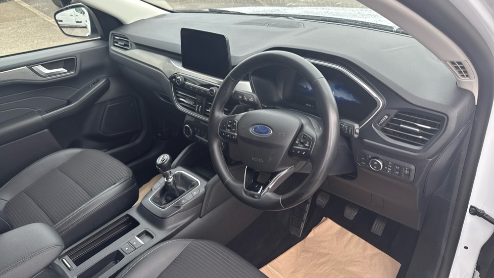 Ford Kuga 1.5 EcoBoost 150 Titanium Edition 5dr Petrol Estate - Image 11