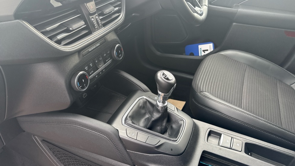 Ford Kuga 1.5 EcoBoost 150 Titanium Edition 5dr Petrol Estate - Image 13