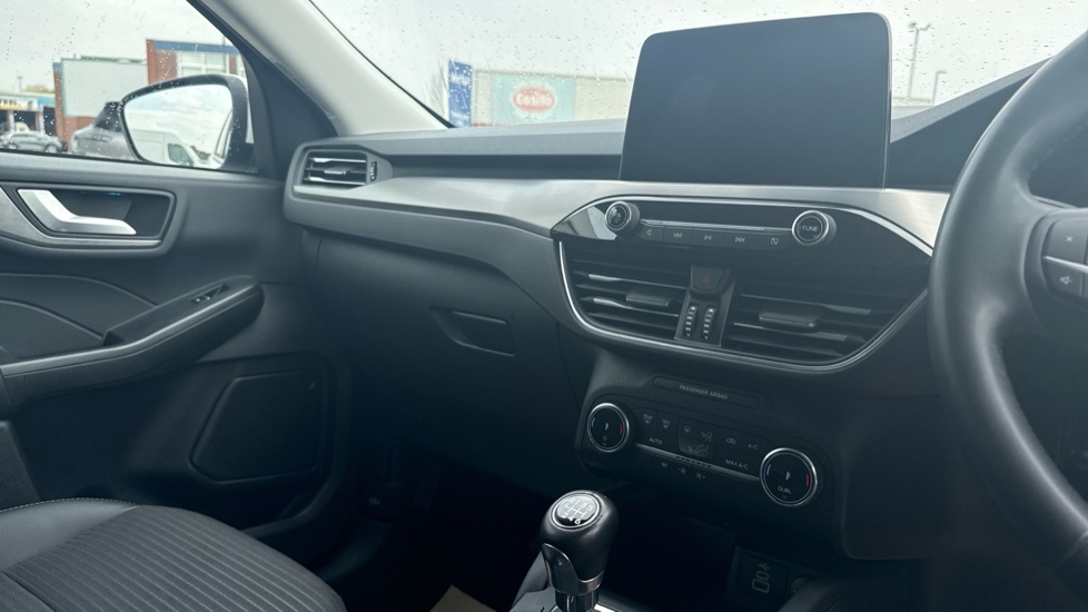 Ford Kuga 1.5 EcoBoost 150 Titanium Edition 5dr Petrol Estate - Image 14