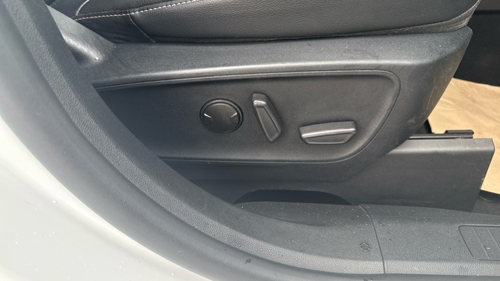 Ford Kuga 1.5 EcoBoost 150 Titanium Edition 5dr Petrol Estate - Image 29