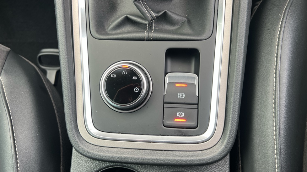 SEAT Ateca 1.5 TSI EVO Xperience 5dr Petrol Estate - Image 22