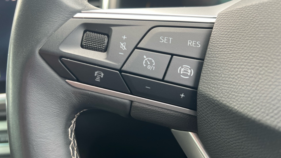 SEAT Ateca 1.5 TSI EVO Xperience 5dr Petrol Estate - Image 23