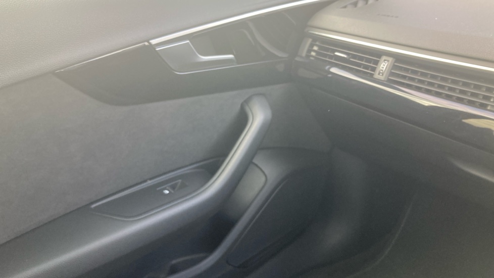 Audi A4 40 TDI Quattro Black Edition 5dr S Tronic Diesel Estate - Image 35