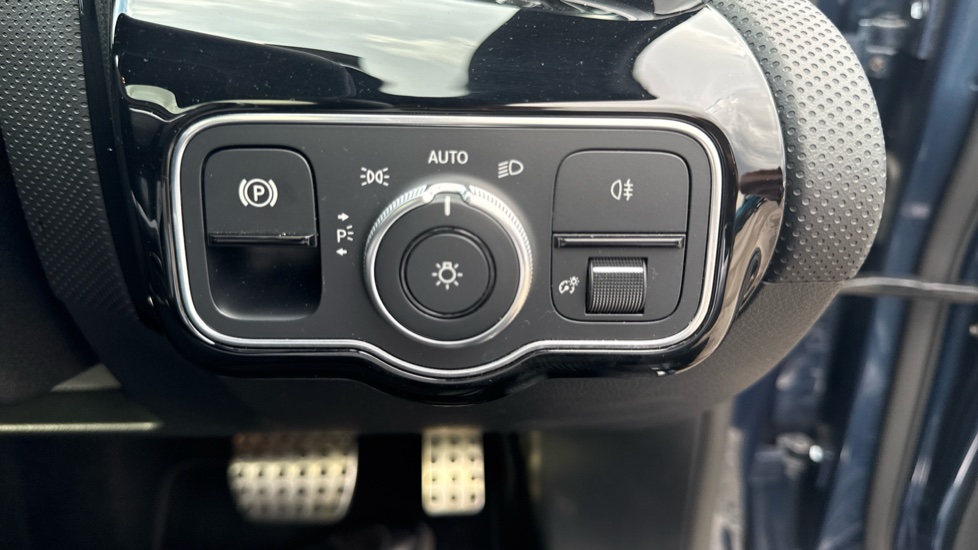 Mercedes-Benz A-Class A200d AMG Line Premium Plus 4dr Auto Diesel Saloon - Image 36