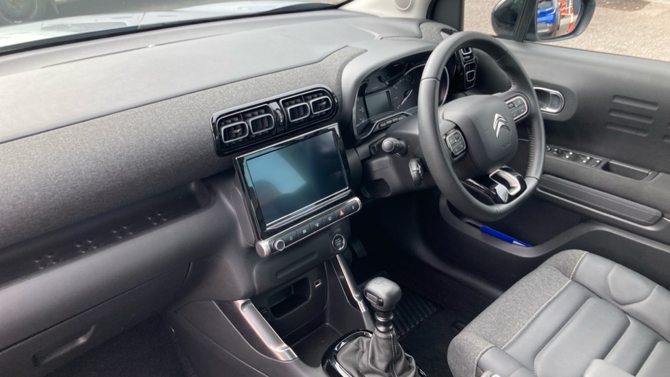 Citroen C3 Aircross 1.2 PureTech 110 Shine Plus 5dr Petrol Hatchback - Image 9