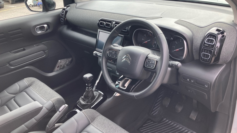 Citroen C3 Aircross 1.2 PureTech 110 Shine Plus 5dr Petrol Hatchback - Image 11