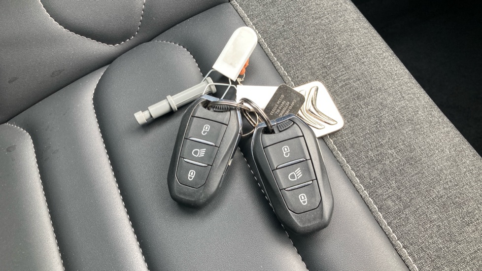 Citroen C3 Aircross 1.2 PureTech 110 Shine Plus 5dr Petrol Hatchback - Image 20