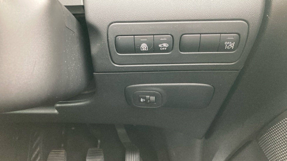 Citroen C3 Aircross 1.2 PureTech 110 Shine Plus 5dr Petrol Hatchback - Image 27