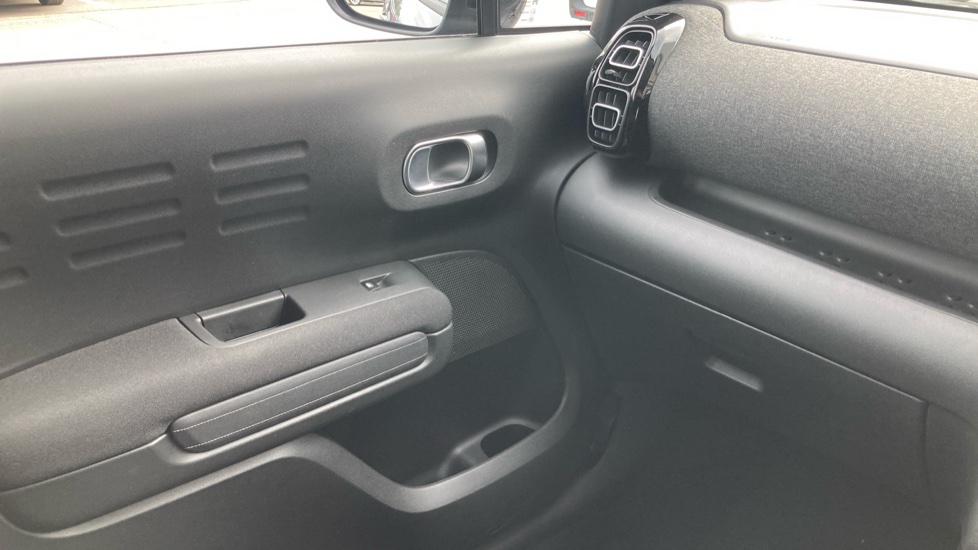 Citroen C3 Aircross 1.2 PureTech 110 Shine Plus 5dr Petrol Hatchback - Image 28