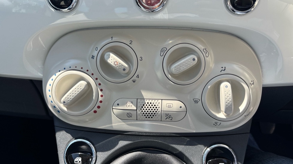 Fiat 500 1.2 Lounge 3dr Petrol Hatchback - Image 32