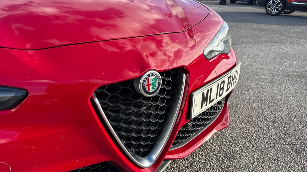 Alfa Romeo Giulia 2.2 JTDM-2 180 Speciale 4dr Auto Diesel Saloon - Image 22