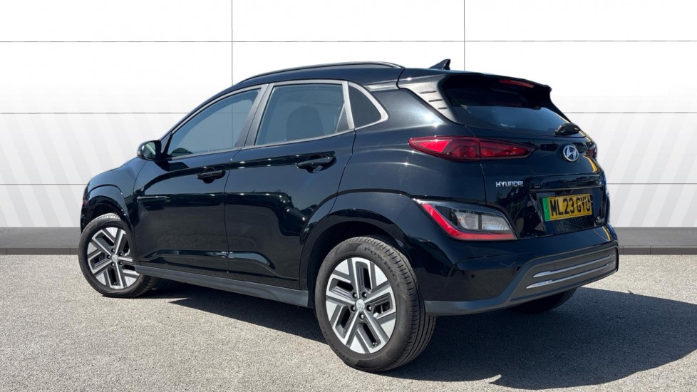 Hyundai KONA 100kW SE Connect 39kWh 5dr Auto Electric Hatchback - Image 2