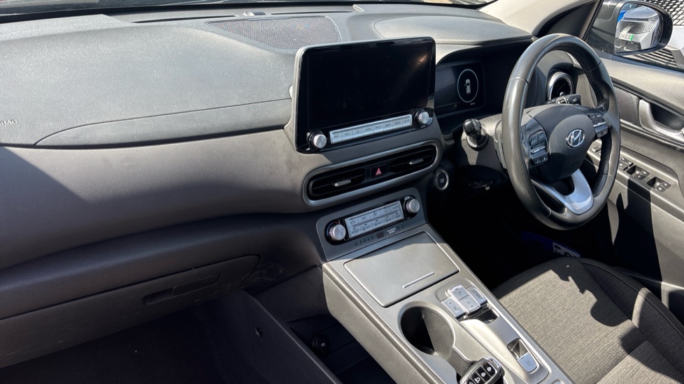 Hyundai KONA 100kW SE Connect 39kWh 5dr Auto Electric Hatchback - Image 9