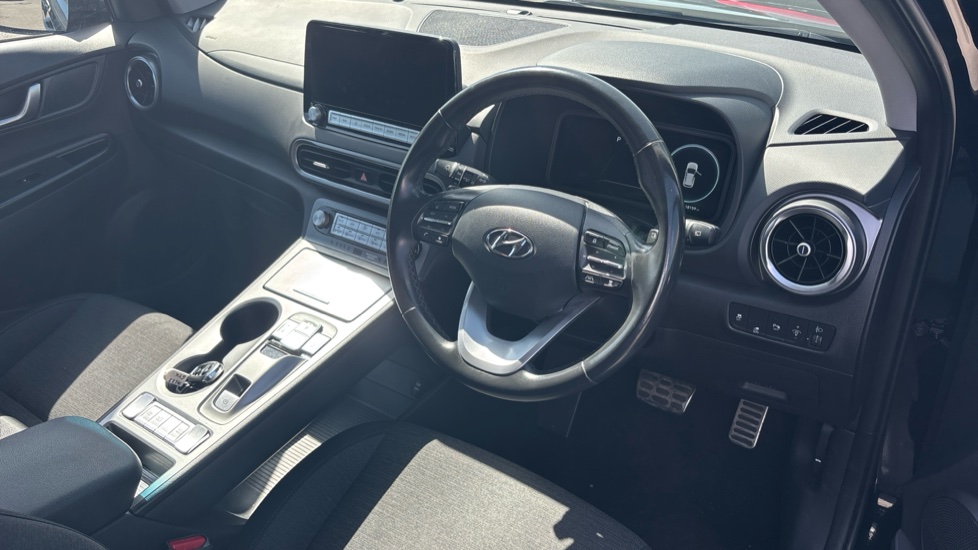 Hyundai KONA 100kW SE Connect 39kWh 5dr Auto Electric Hatchback - Image 11