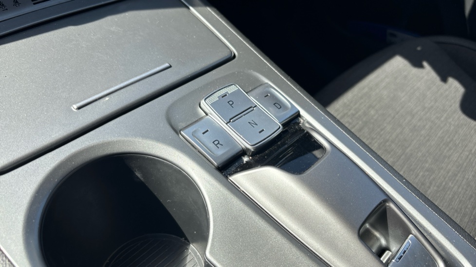 Hyundai KONA 100kW SE Connect 39kWh 5dr Auto Electric Hatchback - Image 13