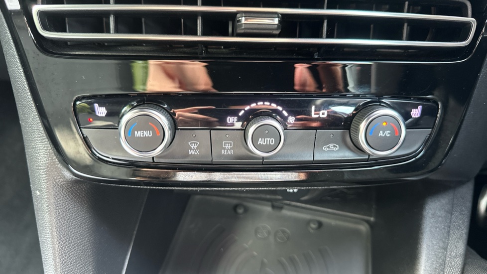 Vauxhall Mokka 100kW Ultimate 50kWh 5dr Auto Electric Hatchback - Image 31