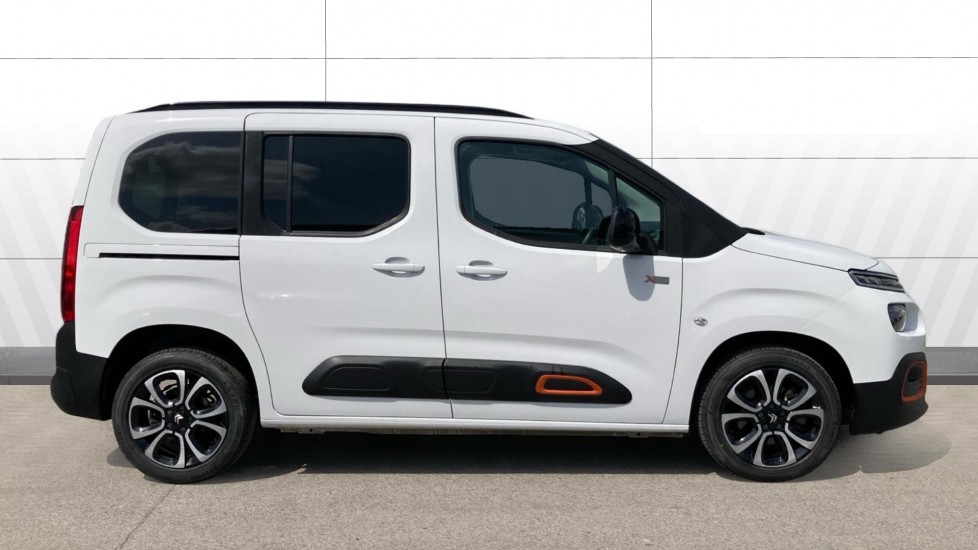 Citroen Berlingo 100kW Flair XTR M 50kWh 5dr Auto Electric Estate - Image 5