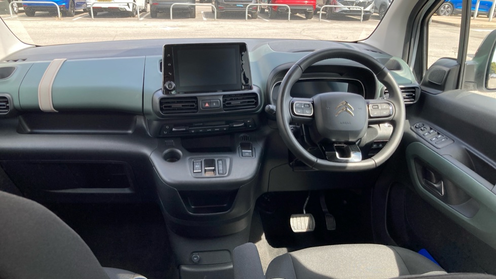 Citroen Berlingo 100kW Flair XTR M 50kWh 5dr Auto Electric Estate - Image 10
