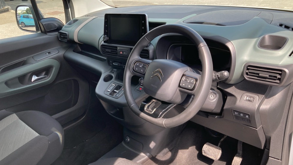 Citroen Berlingo 100kW Flair XTR M 50kWh 5dr Auto Electric Estate - Image 11