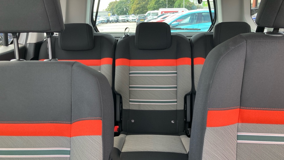 Citroen Berlingo 100kW Flair XTR M 50kWh 5dr Auto Electric Estate - Image 15