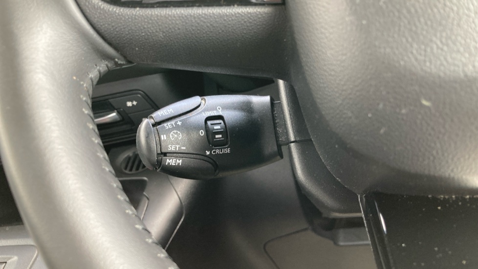 Citroen Berlingo 100kW Flair XTR M 50kWh 5dr Auto Electric Estate - Image 24