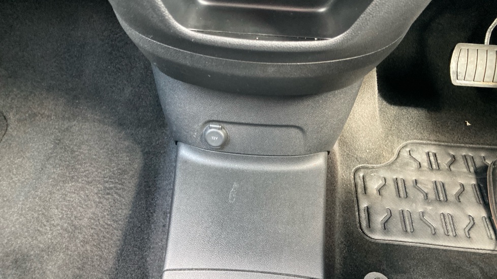 Citroen Berlingo 100kW Flair XTR M 50kWh 5dr Auto Electric Estate - Image 29