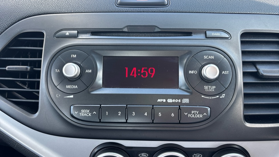 Kia Picanto 1.0 1 5dr Petrol Hatchback - Image 12