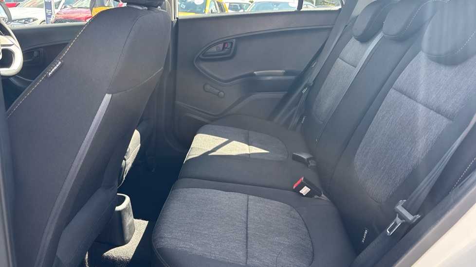 Kia Picanto 1.0 1 5dr Petrol Hatchback - Image 16