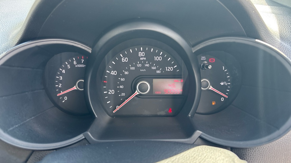 Kia Picanto 1.0 1 5dr Petrol Hatchback - Image 18