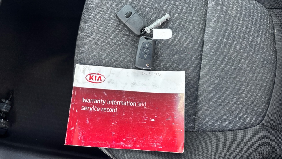 Kia Picanto 1.0 1 5dr Petrol Hatchback - Image 19