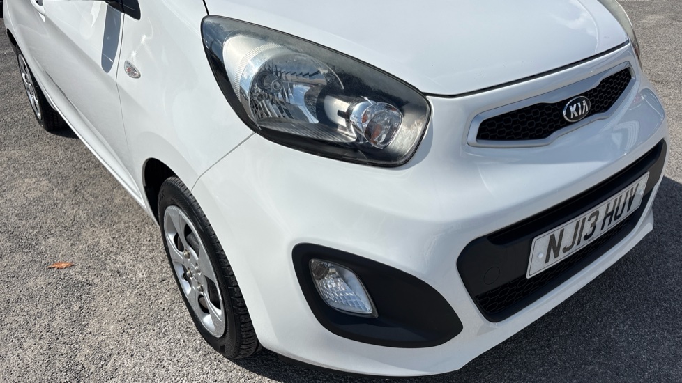 Kia Picanto 1.0 1 5dr Petrol Hatchback - Image 24
