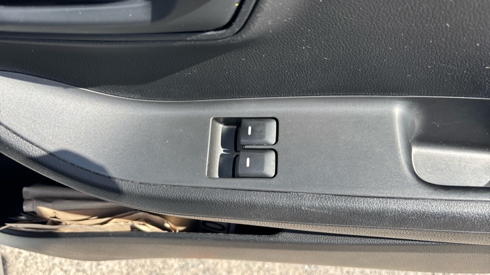 Kia Picanto 1.0 1 5dr Petrol Hatchback - Image 25