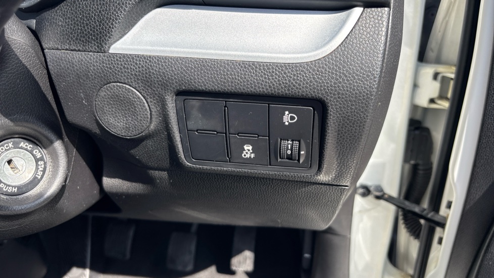Kia Picanto 1.0 1 5dr Petrol Hatchback - Image 26