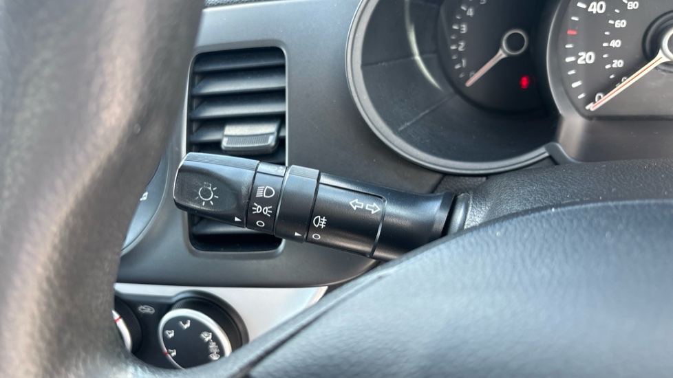 Kia Picanto 1.0 1 5dr Petrol Hatchback - Image 27