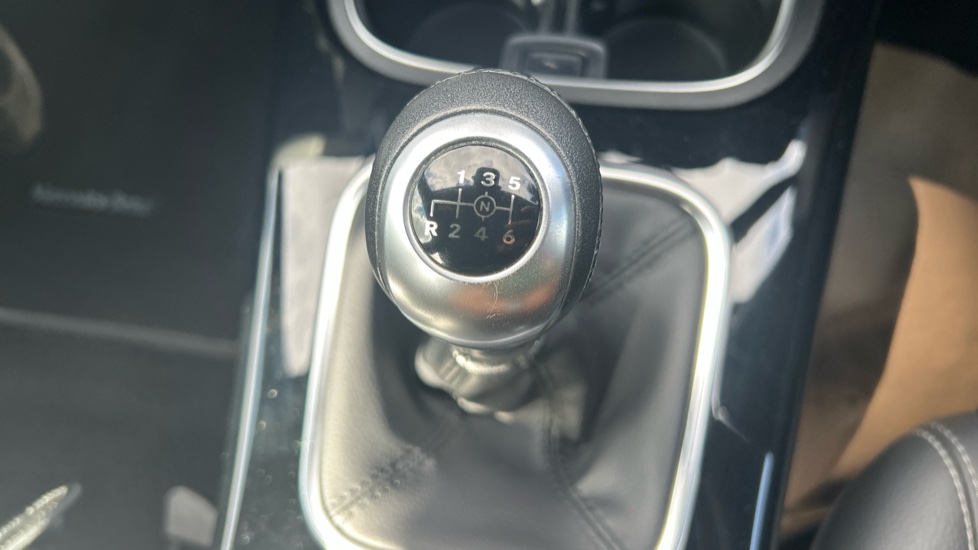Mercedes-Benz A-Class A180 SE 5dr Petrol Hatchback - Image 23