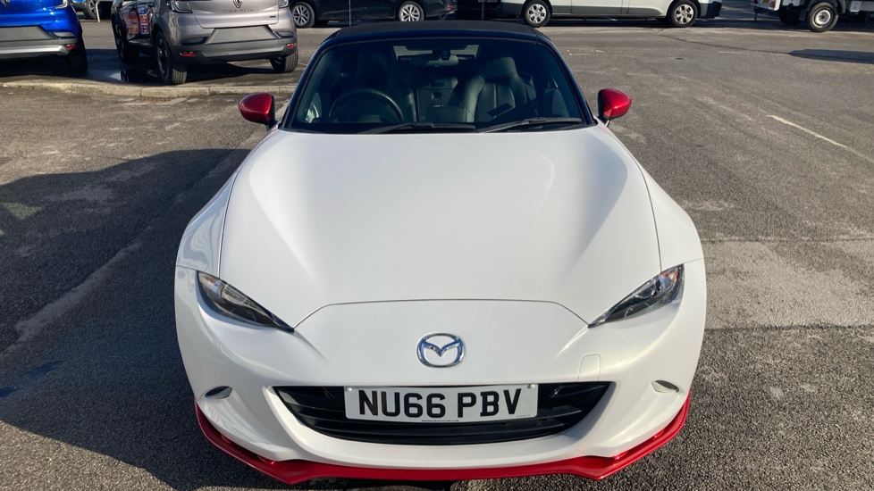 Mazda MX-5 1.5 Icon 2dr Petrol Convertible - Image 8