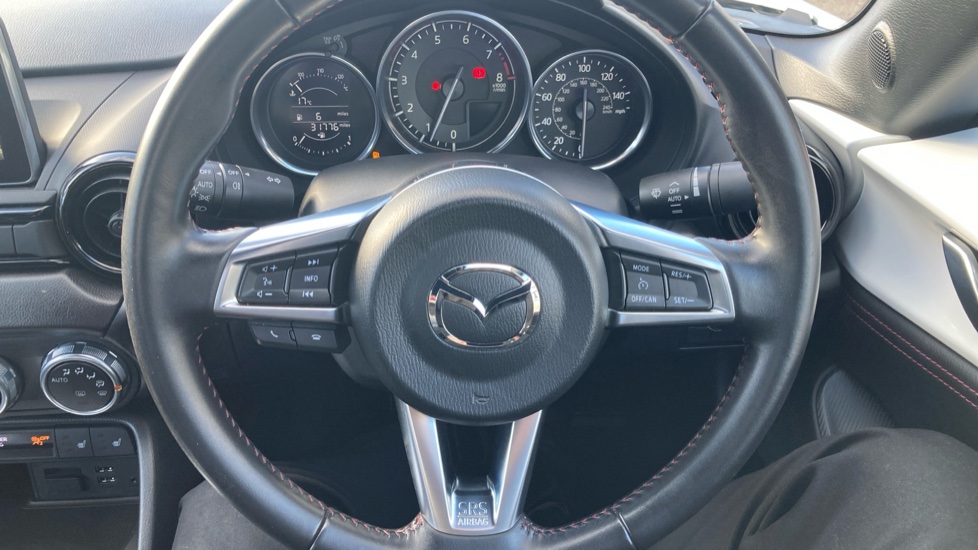 Mazda MX-5 1.5 Icon 2dr Petrol Convertible - Image 21